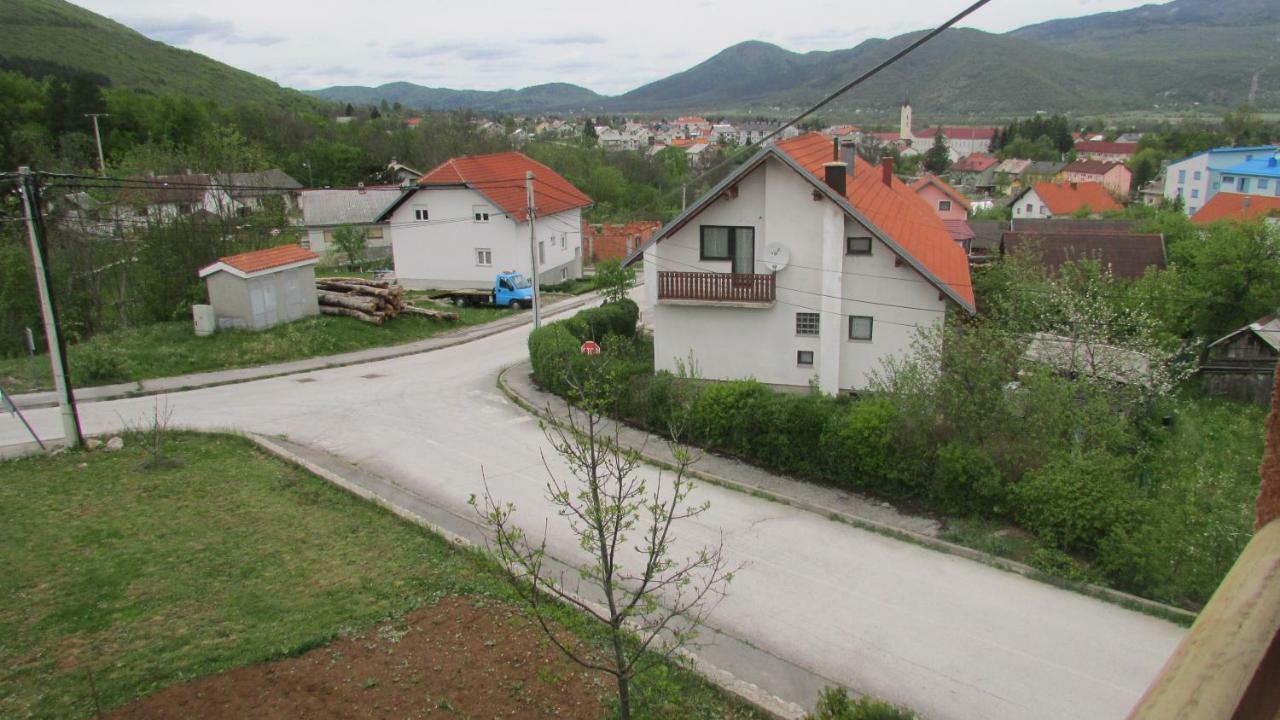 Apartman Franjicic Korenica Exteriör bild