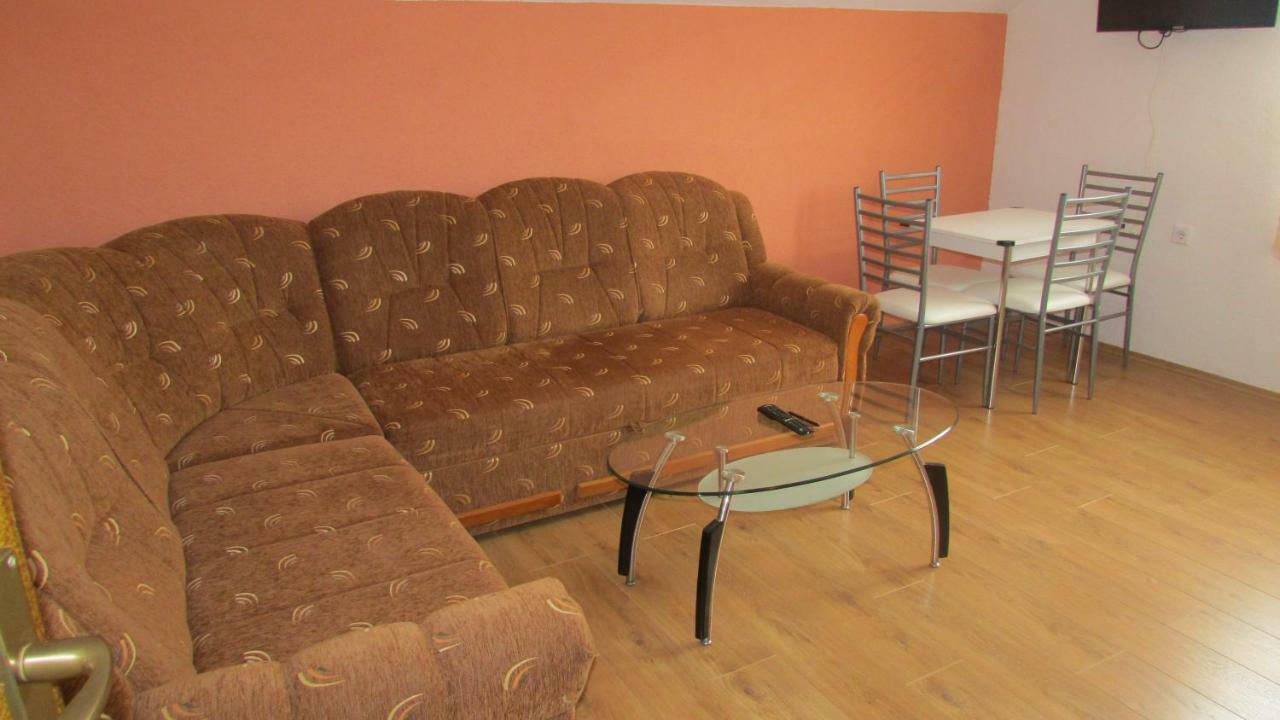 Apartman Franjicic Korenica Exteriör bild