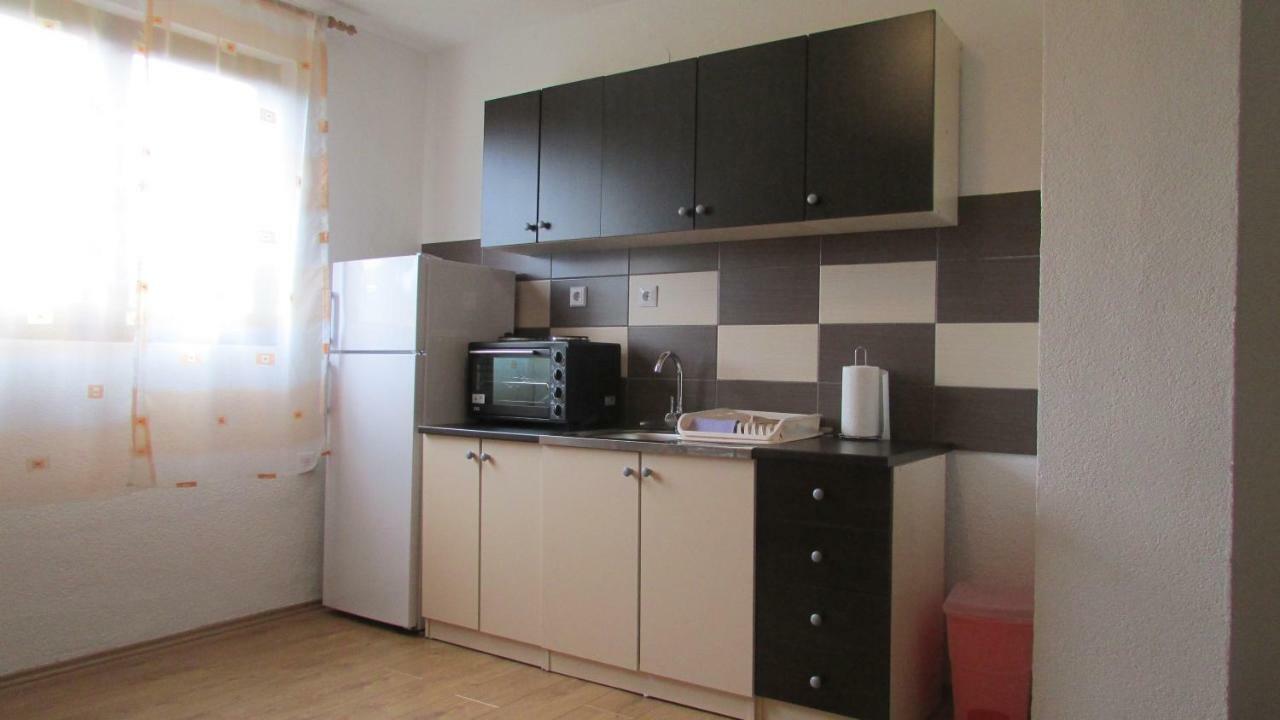 Apartman Franjicic Korenica Exteriör bild